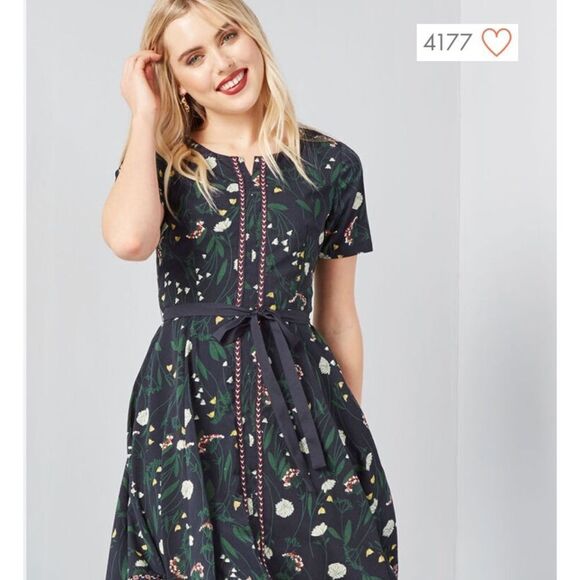 Lisa Lux Joyful Combination Short Sleeved‎ Dress XS - Picture 2 of 16